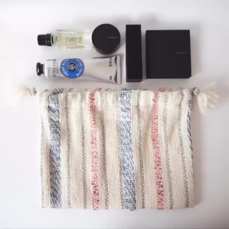 [Hand-woven] Tricolor striped drawstring pouch - กระเป๋าเครื่องสำอาง - ผ้าฝ้าย/ผ้าลินิน ขาว