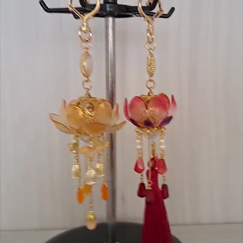 微光系列【荷花燈-橙紅】~發光禁步 ∕ 車用吊飾 ∕ 包包掛飾 - 吊飾/掛飾 - 其他金屬 