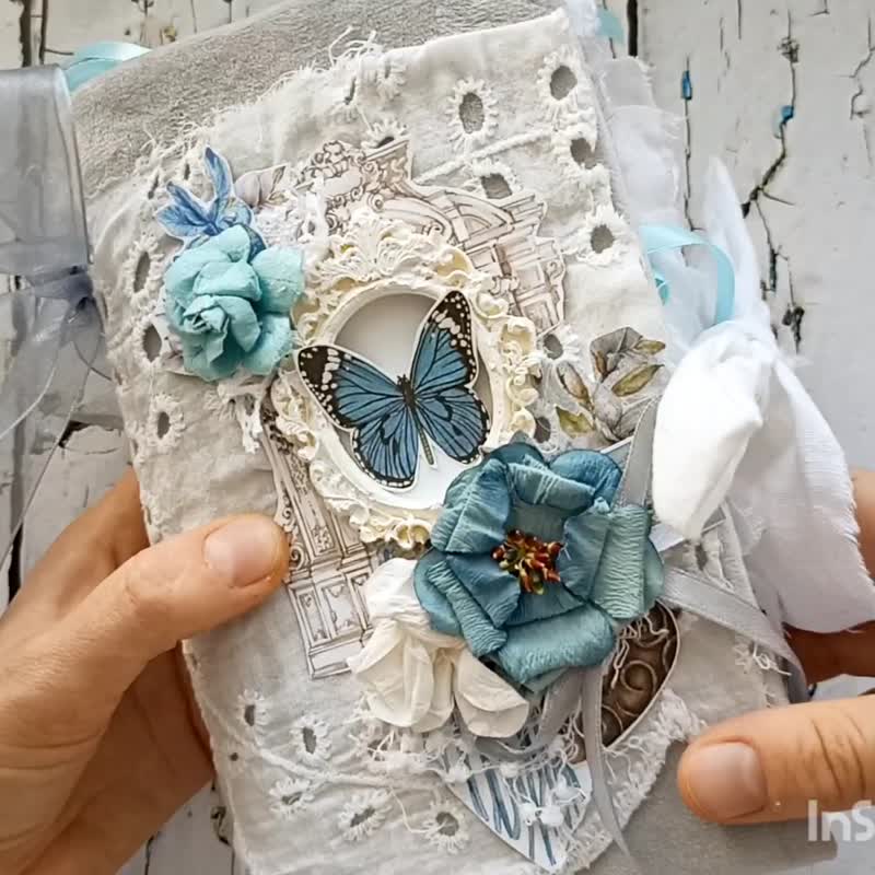 Lace Blue Flowers junk journal handmade Large vintage butterfly notebook - สมุดบันทึก/สมุดปฏิทิน - กระดาษ สีน้ำเงิน