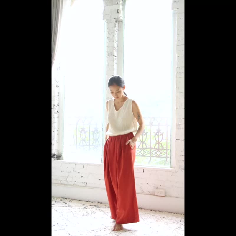 OMAKE elastic waist pleated wide pants/gravel fabric brick red - Women's Pants - Cotton & Hemp Red