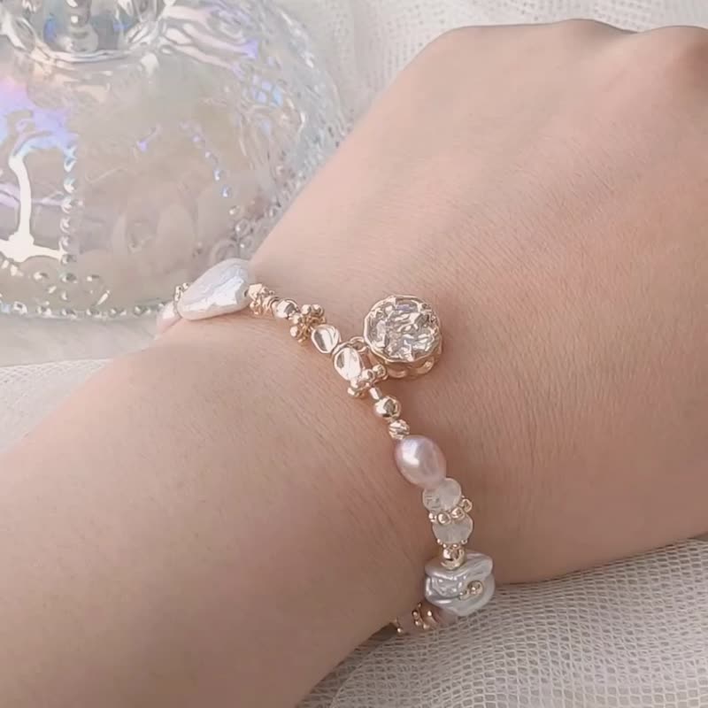 white queen - Bracelets - Crystal 