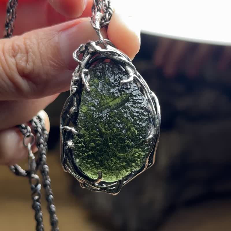 Moldavite/Czech meteorite/go to light - Necklaces - Semi-Precious Stones Green