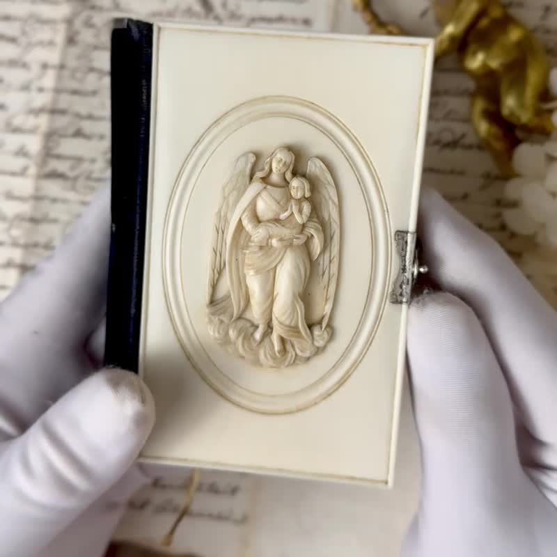 *50799-珍稀法國1856年祈禱書 稀有材質封面 燙金書口 純銀釦 - 刊物/書籍 - 紙 