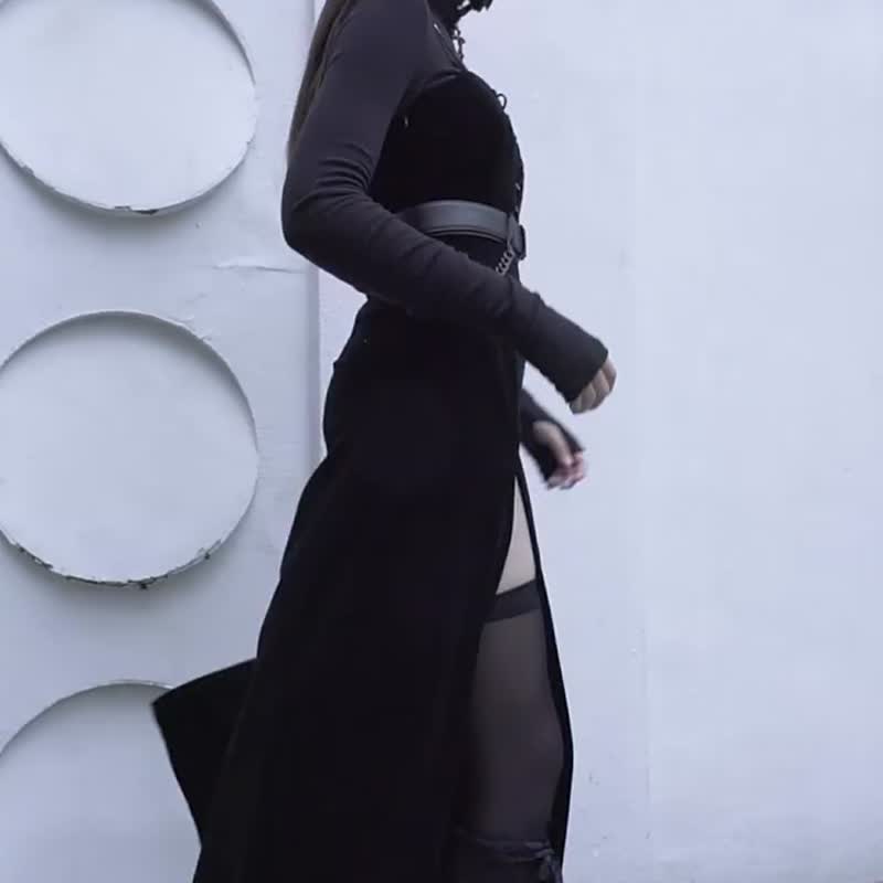 Pagan Snow Maiden Velvet Slit Dress / *New Plus Size Available* / Limited Edition - Discontinued Soon - ชุดเดรส - วัสดุอื่นๆ สีดำ