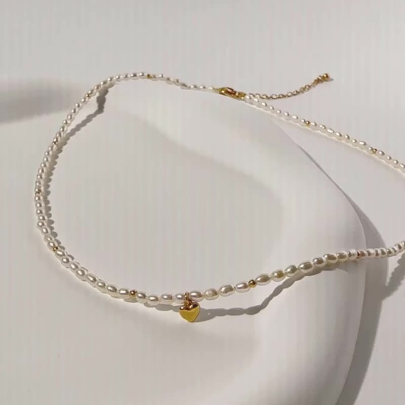 Heart-shaped pendant natural freshwater pearl 316 medical steel necklace/14K gold Stainless Steel necklace heart - สร้อยคอ - สแตนเลส สีทอง
