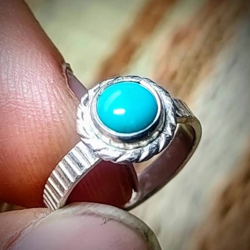 【Captain Flint手作銀飾】蒼翠微光 天然綠松石 999純銀戒指 - 戒指 - 寶石 綠色