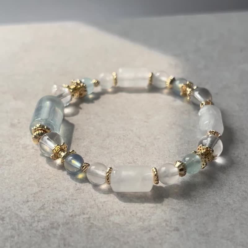 Whisper of the Ocean Healing and Purifying Aquamarine Moonstone White Crystal Natural Crystal Bracelet - สร้อยข้อมือ - คริสตัล 