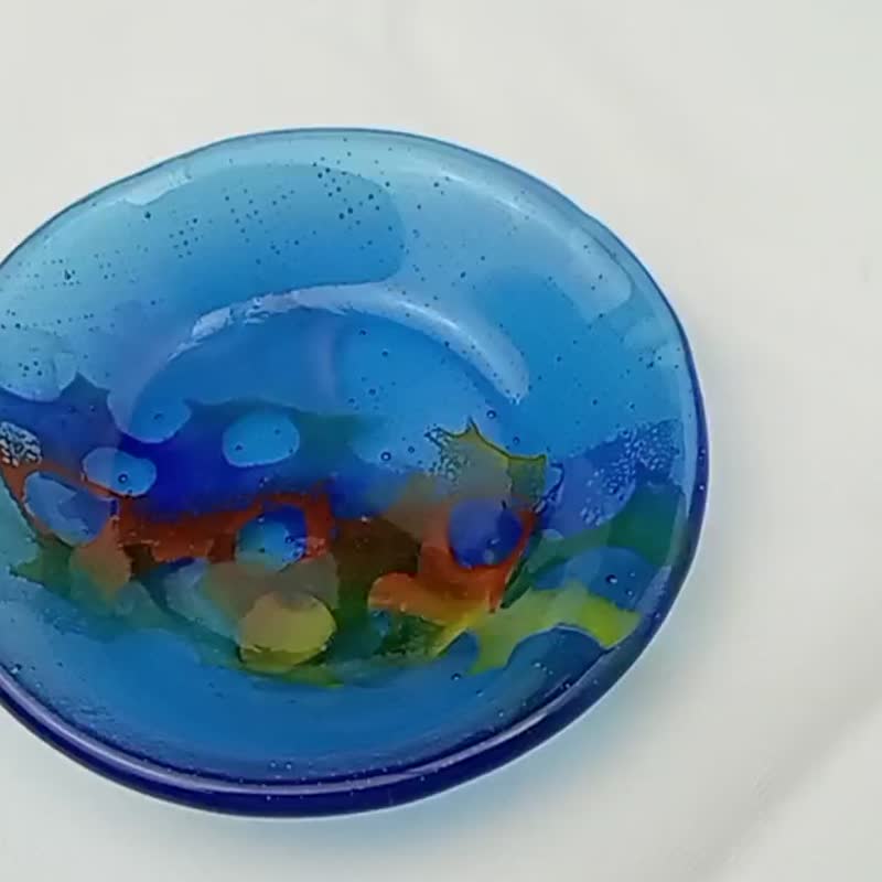F1-4 海底世界的彩虹(是盤具, 也是擺飾)_12.5cm 直徑 - 盤子/餐盤/盤架 - 玻璃 多色