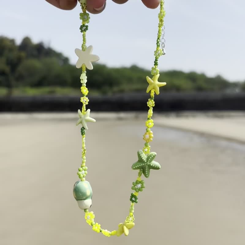 Starfish Necklace, Seed Bead Choker Necklace, Summer Hawaii Necklace - สร้อยคอ - แก้ว สีเหลือง