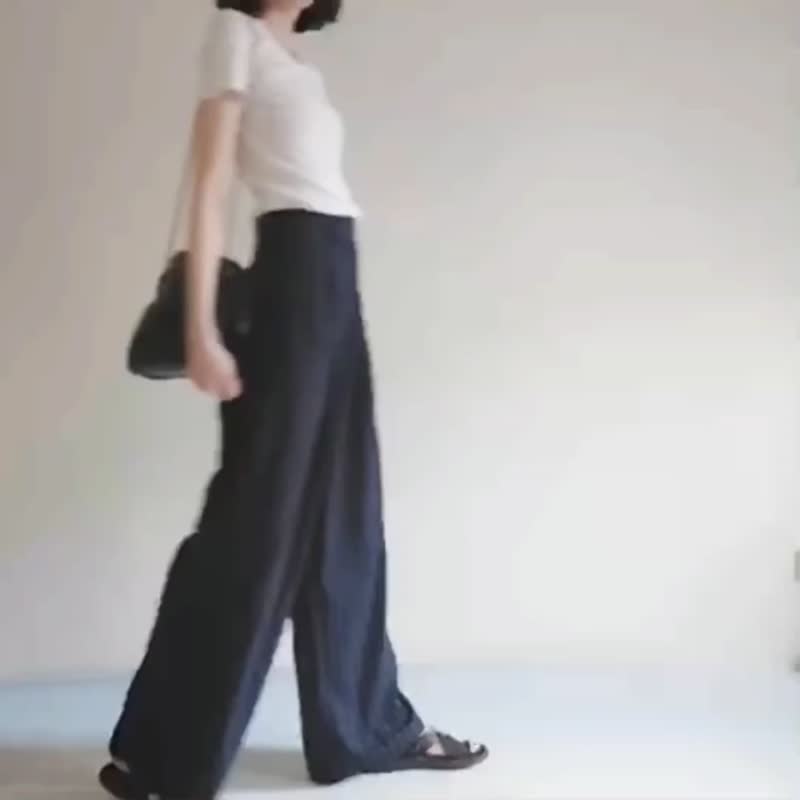 深藍白條紋高腰寬版3D立裁西裝長褲 STRIPE WIDE LEG PANTS - 女長褲 - 其他材質 