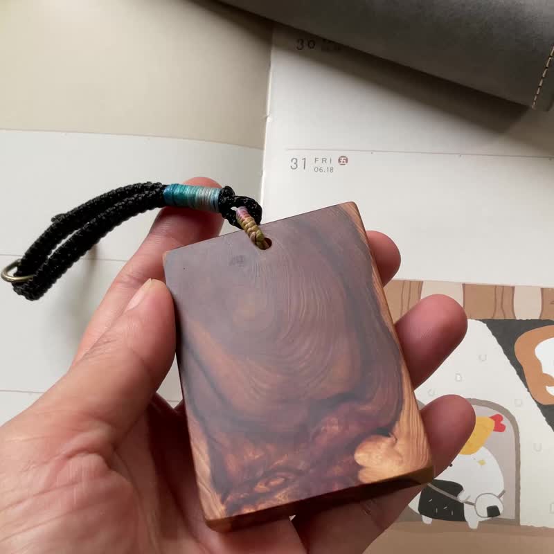 【無事牌】台灣肖楠木 吊飾 - 吊飾/掛飾 - 木頭 多色