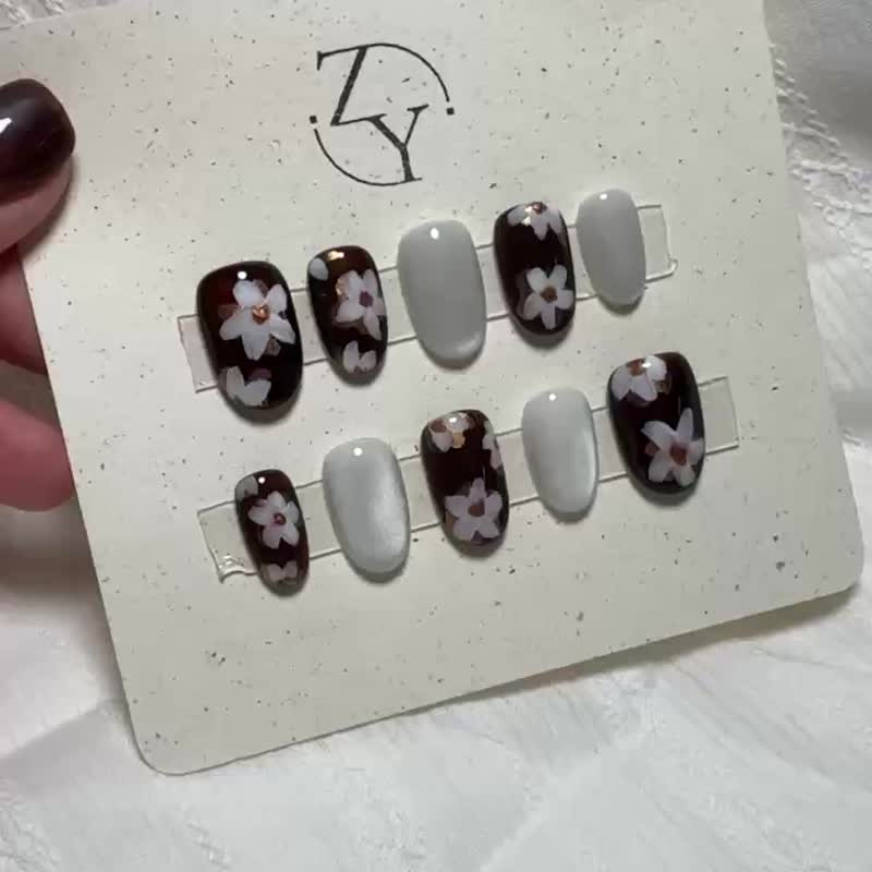 【オーダーメイド】NO.026 古典花綻 | ハンドメイドネイルチップ - マニキュア・ネイル - その他の素材 ブラウン