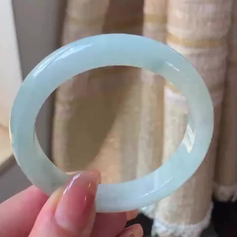冰種翡翠天然翡翠玉鐲A玉手鐲 玉鈪 • 糯冰種粉藍翡翠福鐲 - 手鍊/手環 - 玉石 藍色