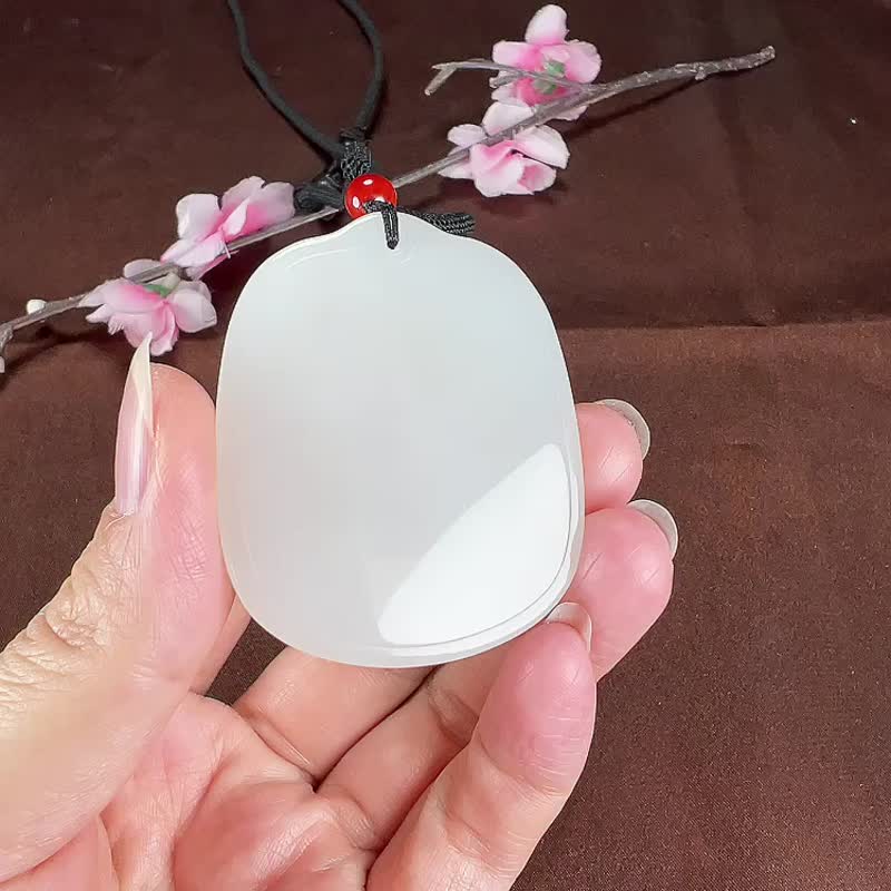 秒殺價 天然新疆和田玉羊脂玉貔貅無事牌平安牌吊墜 - 吊飾/掛飾 - 玉石 
