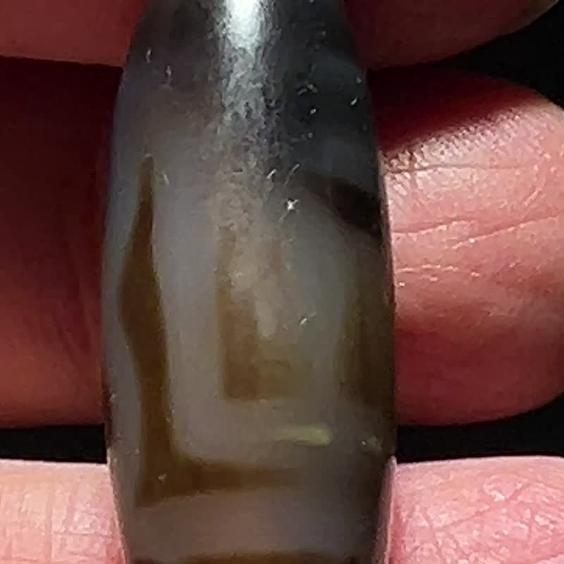 壇城兩眼老天珠 天珠 二眼天珠 西藏 藏傳 護身符 早期收藏 文玩 - 吊飾/掛飾 - 玉石 多色