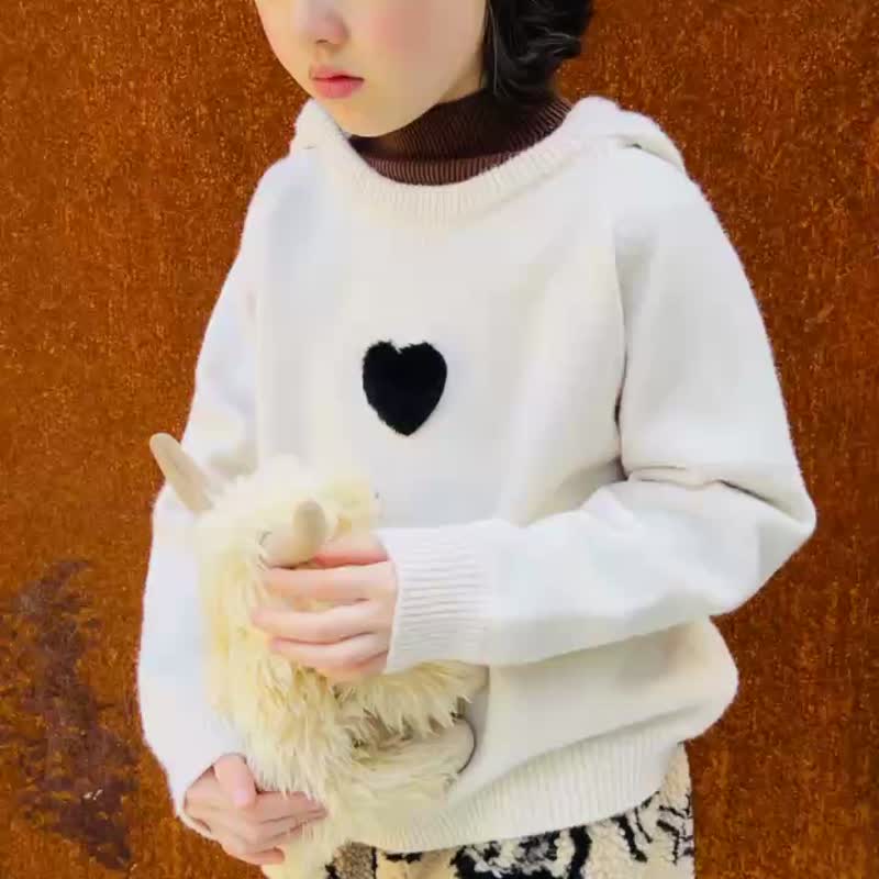 Apricot warm ear little love sweater / hat T children's clothing - เสื้อยืด - ผ้าฝ้าย/ผ้าลินิน ขาว