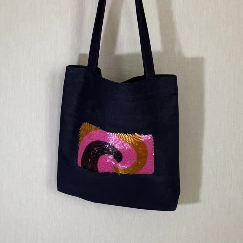 Shopper with beaded embroidery - 手提包/手提袋 - 其他材質 