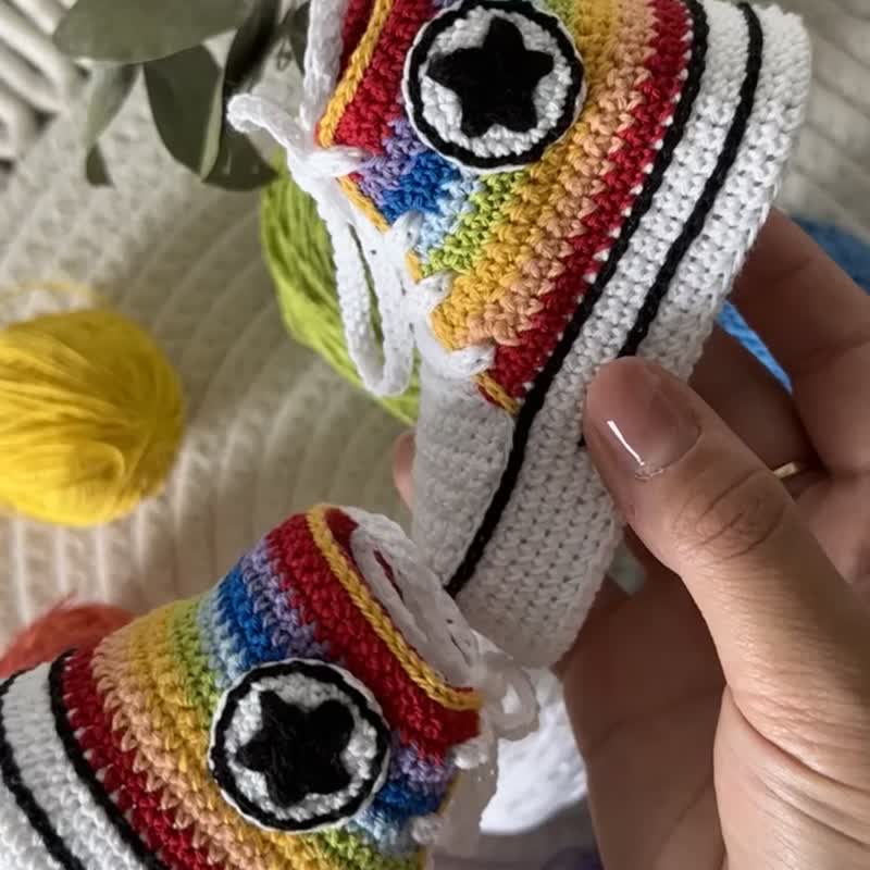 Cute Converse Baby Booties Baby Newborn Shoes Gift Baby Reveal Party Family Look - รองเท้าเด็ก - ผ้าฝ้าย/ผ้าลินิน หลากหลายสี