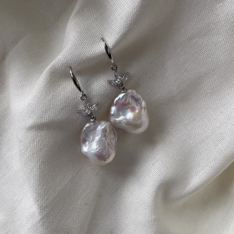 Baroque pearl silver earrings, big pearl earrings, baroque silver earrings, dang - ต่างหู - ไข่มุก ขาว
