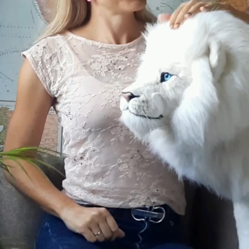 White lion realistic toy. OOAK toy. Poseable toy. stuffed animals - Stuffed Dolls & Figurines - Other Materials White