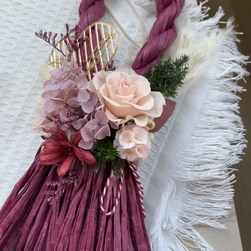 New Year Auspicious Prayer Shimenawa | Japanese Shimenawa | Preserved Flower | New Year's Floral Gift | Includes Gift Bag - ตกแต่งผนัง - พืช/ดอกไม้ หลากหลายสี