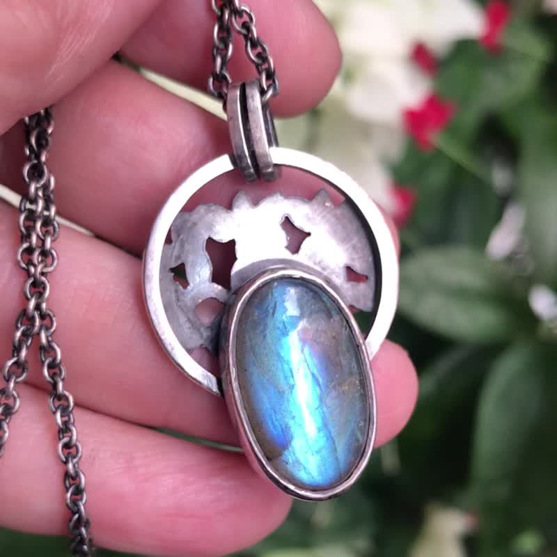 bluebird labradorite necklace - สร้อยคอ - เงิน สีน้ำเงิน