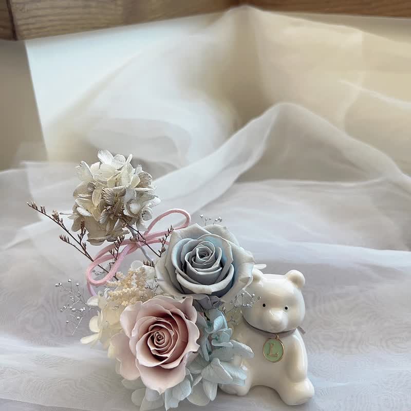 永生花-小熊花禮  加上專屬字母 給男生女生都合適的花禮 - 乾燥花/永生花 - 植物．花 
