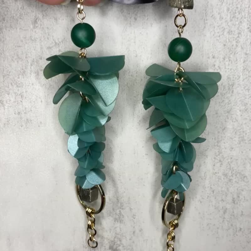 Green sequin earrings. Long party earrings.