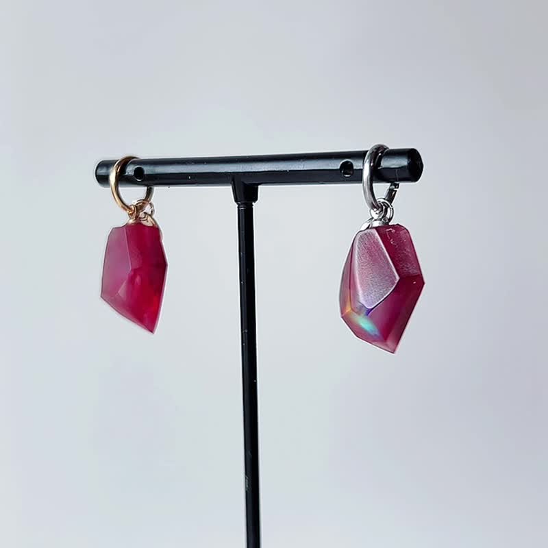 Frames Interchangeable Charm / Fragment / Alice in Wonderland_frost red - Charms - Resin Red