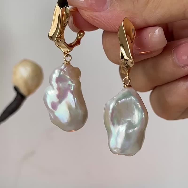 Baroque natural pearl earrings - Earrings & Clip-ons - Pearl 