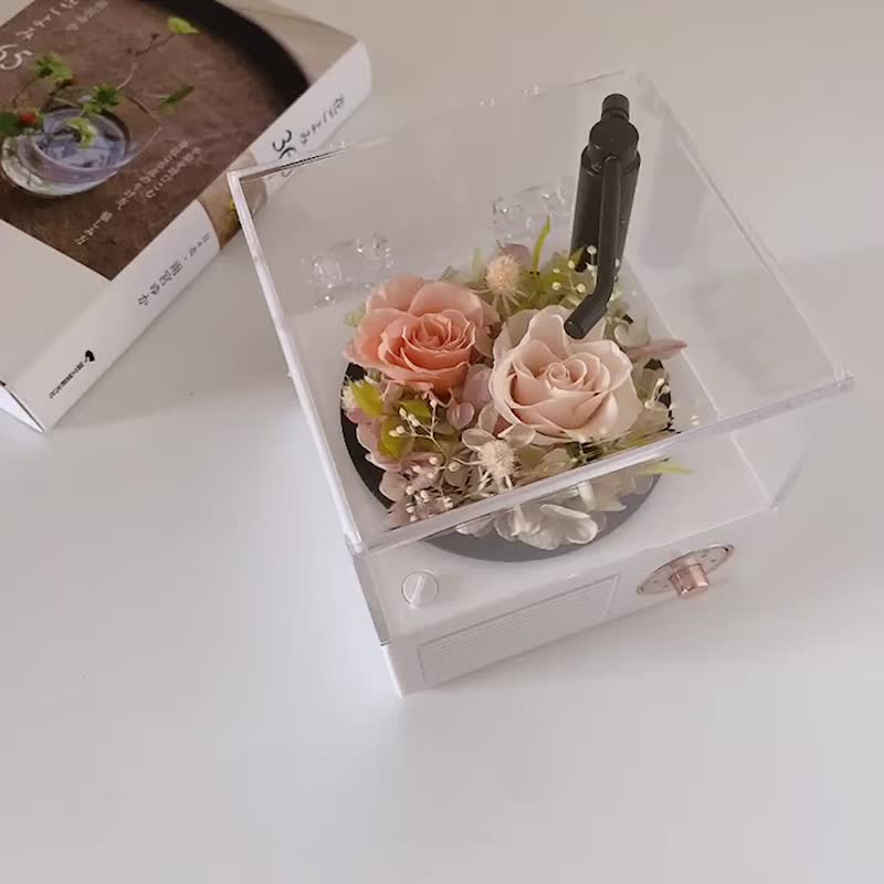 Everlasting Flower Vinyl Record Bluetooth Speaker - ช่อดอกไม้แห้ง - พืช/ดอกไม้ ขาว