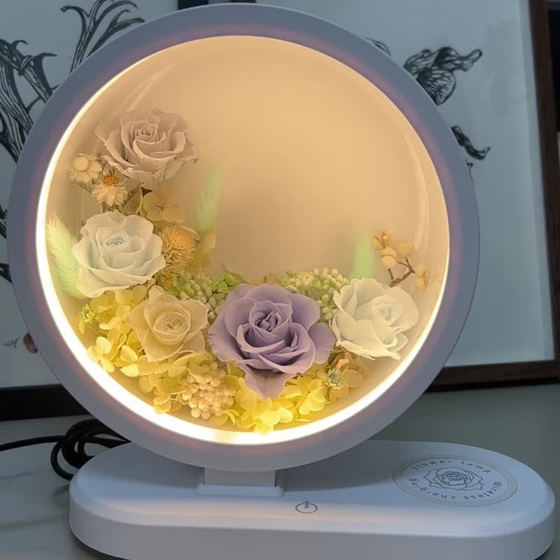 [About Flower Arrangement│Happy Flowers and Full Moon Eternal Desk Lamp] Bluetooth Speaker Preserved Flowers Customized Flower Gift - ช่อดอกไม้แห้ง - พืช/ดอกไม้ ขาว