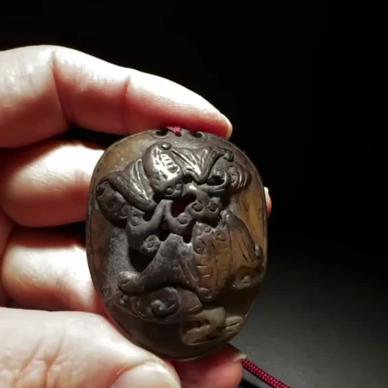 古玉 雞心珮 玉蝙蝠 把件 吊飾 老玉 古玩 玉器 古董 收藏品 - 吊飾/掛飾 - 玉石 多色