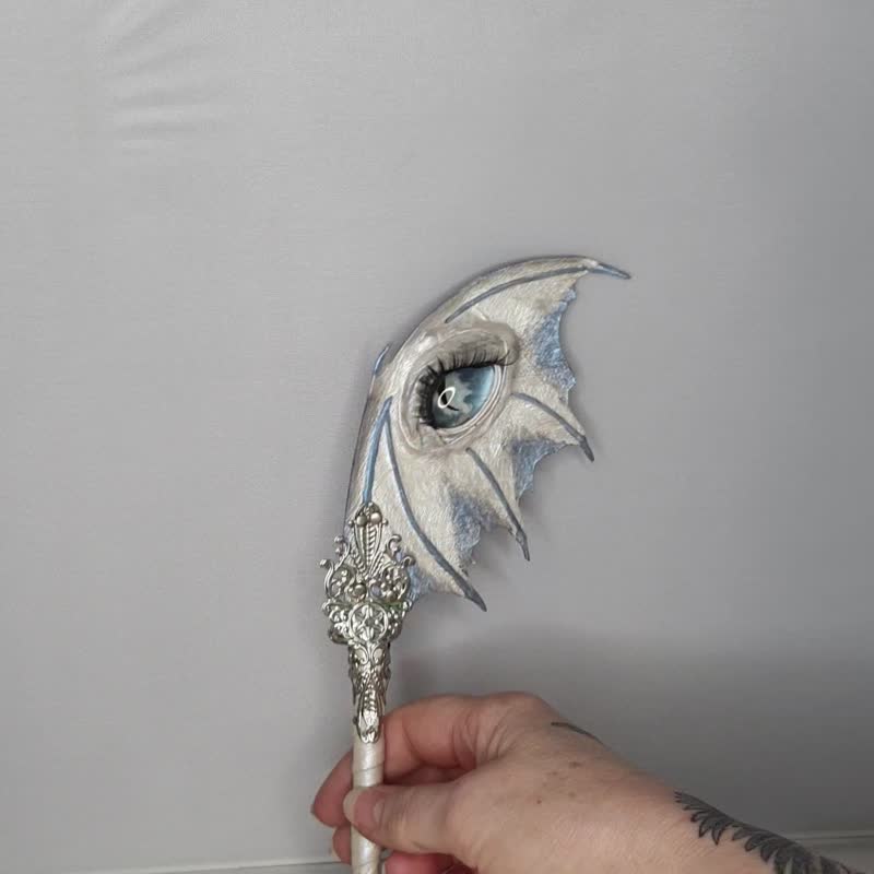 ballpoint pen,leather feather pen,dragon,hippogriff,wedding pen,dip pen,gift - 原子筆/中性筆 - 真皮 白色