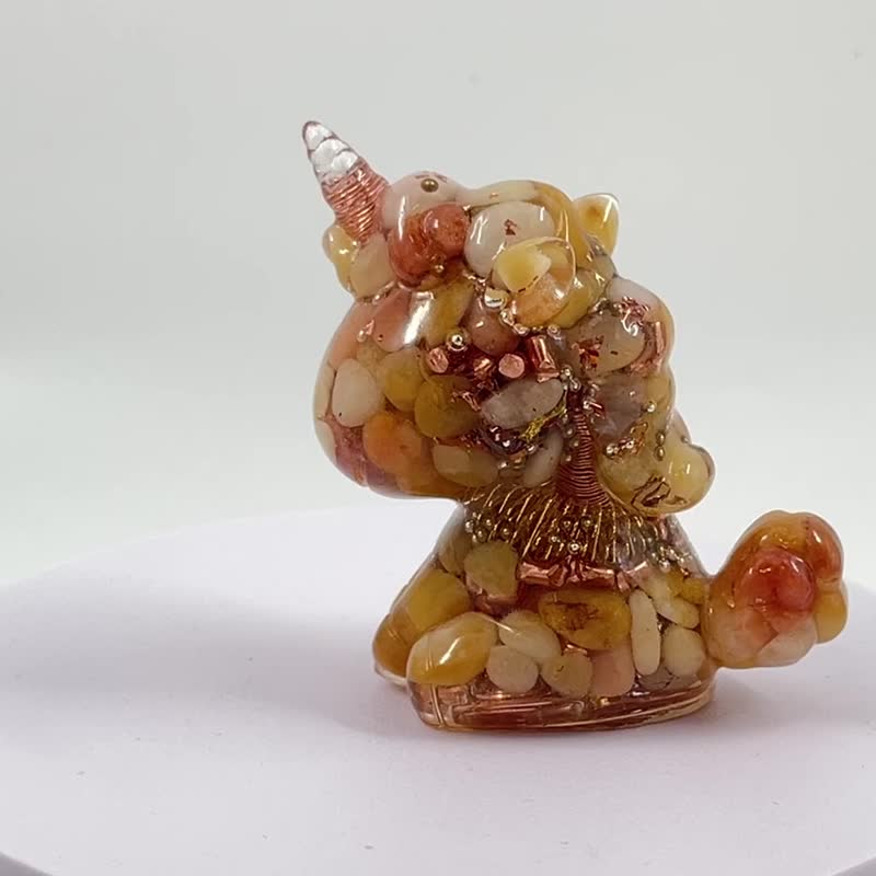 開運小物 Orgonite 奧剛能量獨角獸-黃玉款(大) - 擺飾/家飾品 - 半寶石 黃色