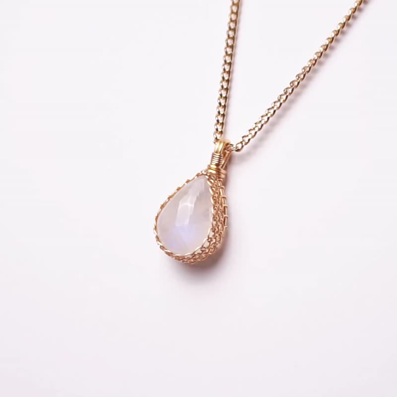 Moonstone Necklace // Inner Healing and Good Popularity // Crystal Necklace // M-18 - สร้อยคอ - คริสตัล ขาว