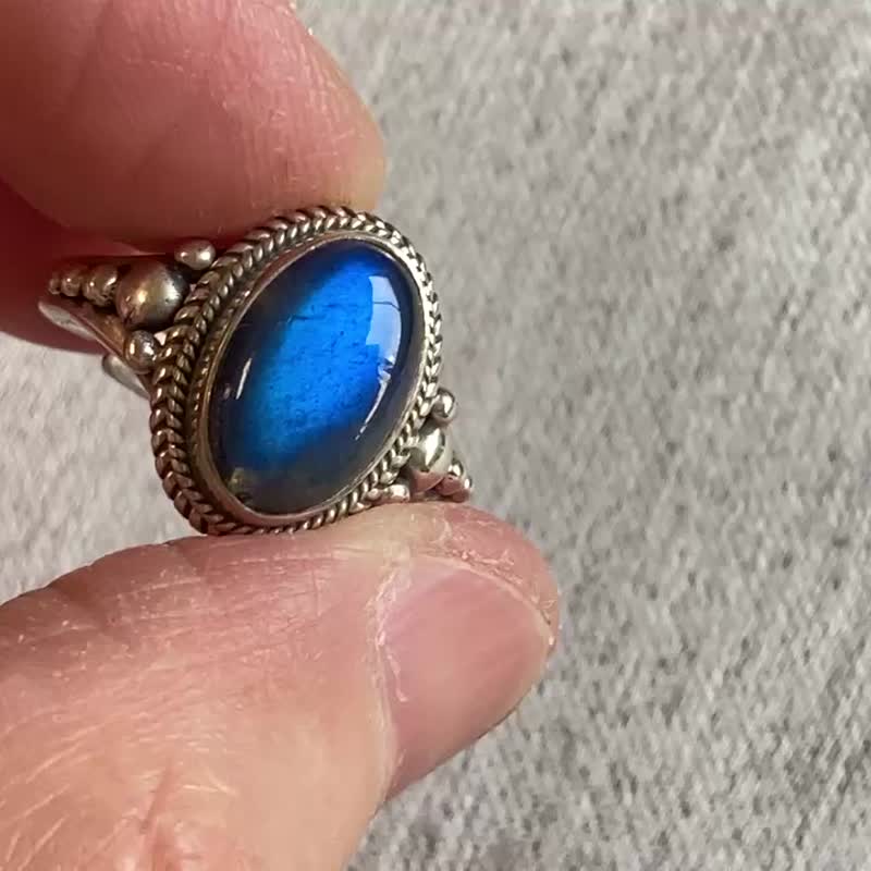 商品在台 天然 拉長石 戒指 尼泊爾 手工製 925純銀 - 戒指 - 半寶石 