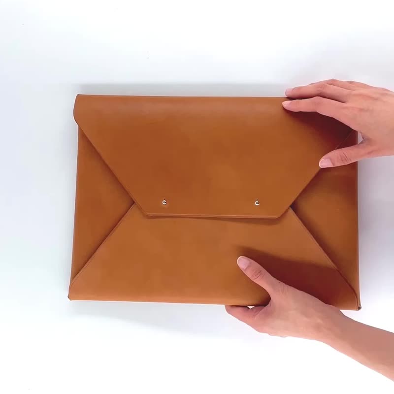 Genuine leather MacBook storage bag | Document storage | Customization | Handmade | Vegetable tanned leather | Christmas gift - กระเป๋าแล็ปท็อป - หนังแท้ 