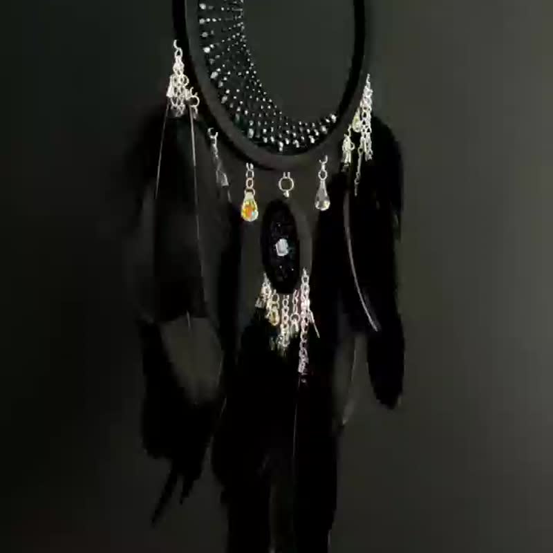 Whimsigoth Black Crescent Moon Dreamcatcher - Handmade เครื่องดักฝัน - 壁貼/牆壁裝飾 - 玻璃 黑色