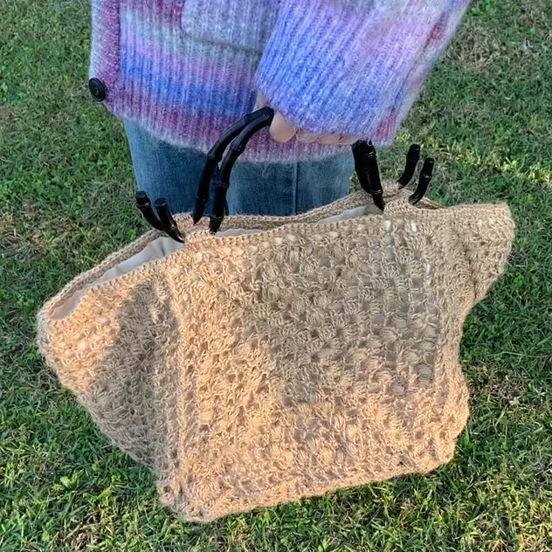 Water chestnut handbag/ Linen weaving - กระเป๋าถือ - ผ้าฝ้าย/ผ้าลินิน สีกากี