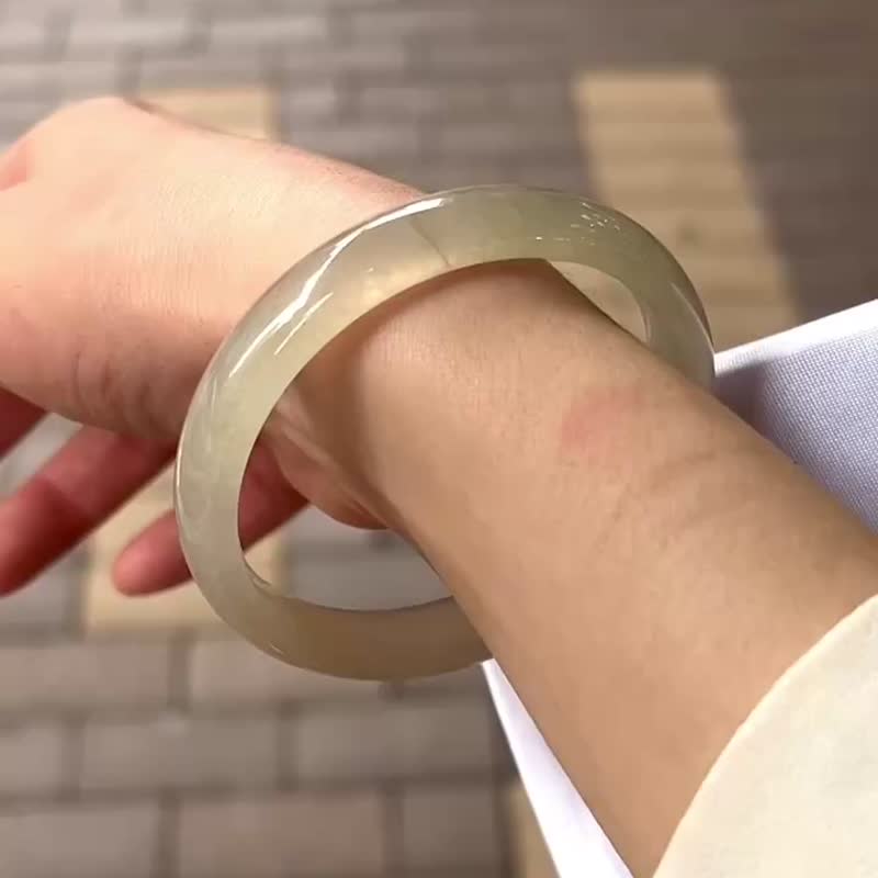 冰玻種 天然翡翠 緬甸 A玉 玉鐲 • 冰玻種杏色翡翠福鐲 - 手鍊/手環 - 石頭 黃色
