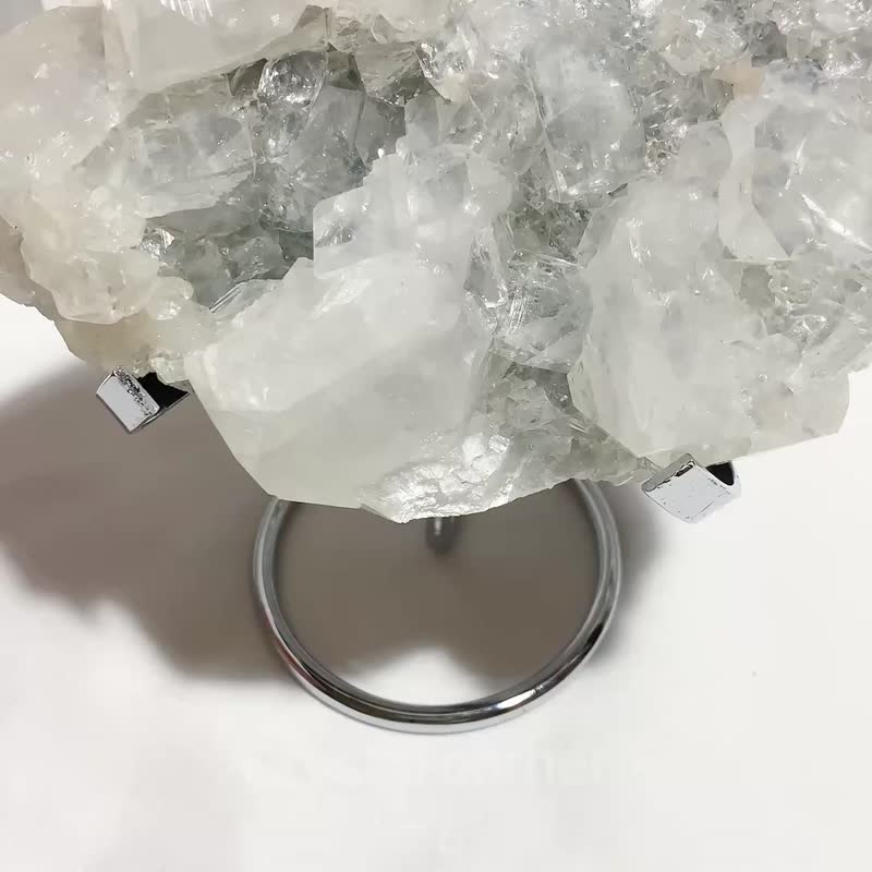 CrystalCorner隅石丨印度全鑽大透彩點綴沸石與底藍波波球共生272 - 擺飾/家飾品 - 水晶 