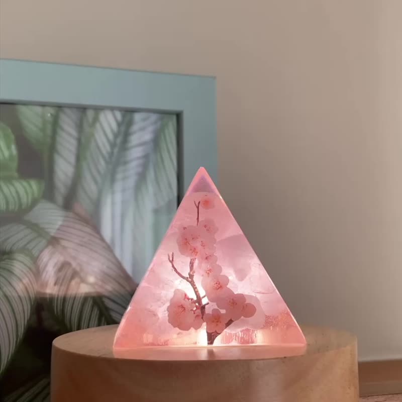Pink quartz cherry blossom handmade night light natural stone atmosphere lamp table lamp crystal decoration bedside lamp entrance lamp - โคมไฟ - คริสตัล สึชมพู