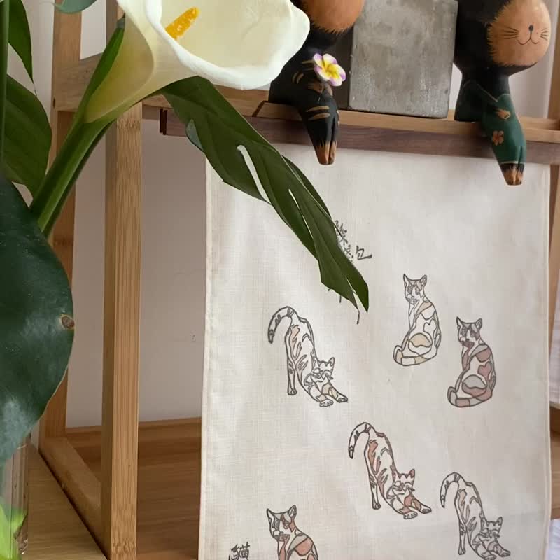 Hanging cloth - formula before going out / mobile wallet key / - cat garden - Posters - Cotton & Hemp 