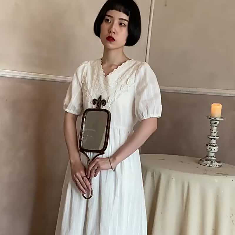 白色 精緻花邊V領鏤空洛麗塔洋裝 日系甜美抽褶腰身連身裙 遮手臂 - 洋裝/連身裙 - 棉．麻 白色