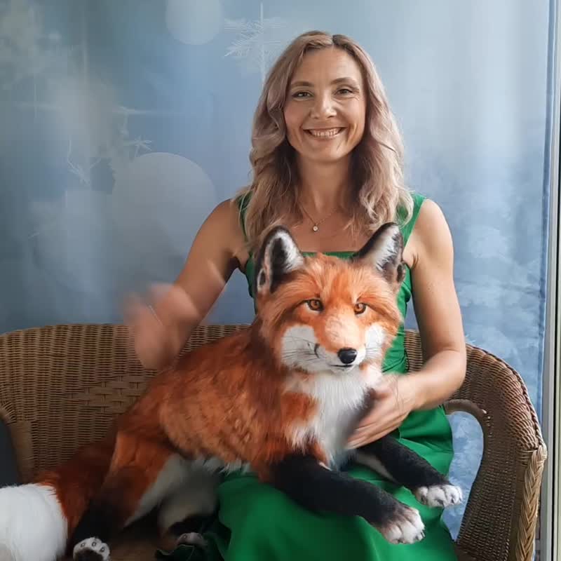 擬真絨毛狐狸。獨一無二的玩偶。紅色絨毛狐狸玩具。 - 公仔模型 - 其他材質 橘色