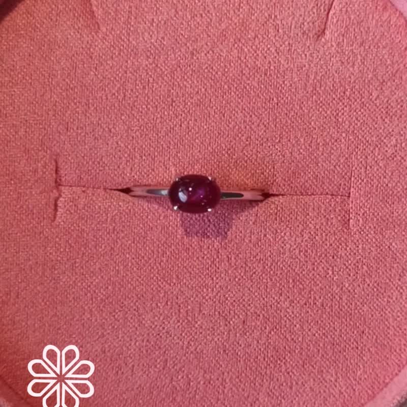Natural Ruby Ring Sterling Silver925 with Whitegold Plated. - 戒指 - 純銀 紅色