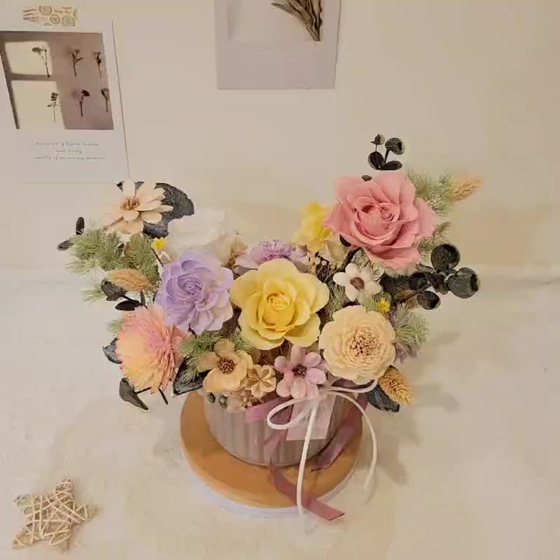 永生玫瑰桌花。盆花。擺飾。附包裝。開幕花禮 - 乾燥花/永生花 - 植物．花 