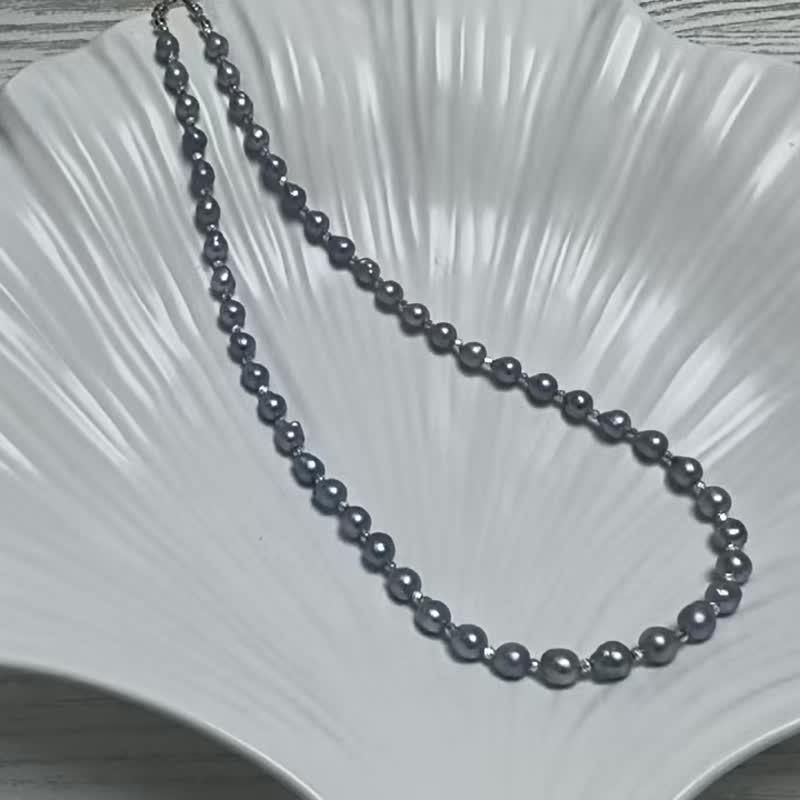 Natural Freshwater Pearls, Baroque Pearls, Silver-Grey, Iridescent, Necklace - สร้อยคอ - ไข่มุก สีเงิน