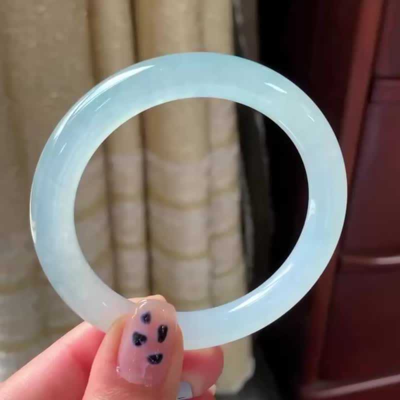 冰種 天然翡翠 緬甸 A玉 玉鐲 • 冰種晴藍翡翠圓鐲 - 手鍊/手環 - 玉石 藍色
